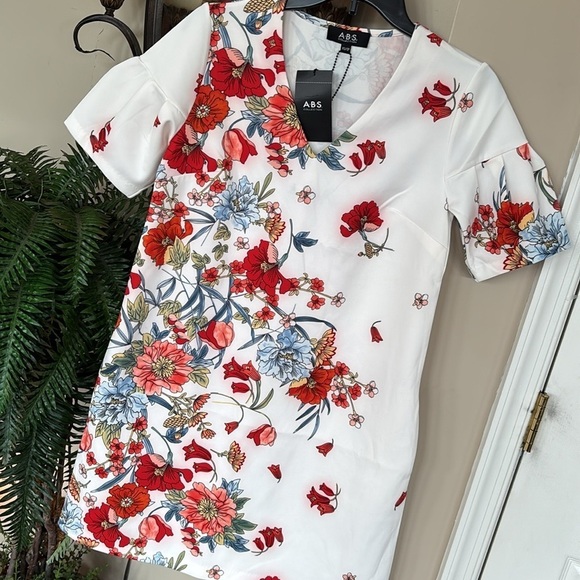 Brand New ABS Collection White Shift Dress Short Sleeved V-Neck Oriental Floral - Picture 3 of 15